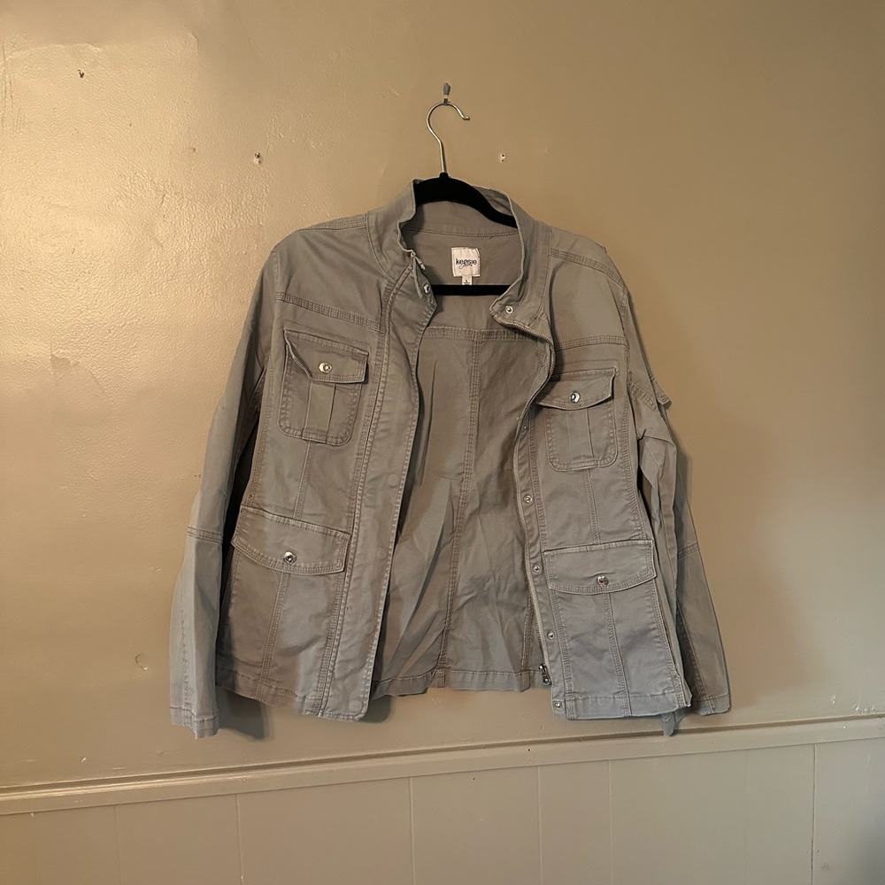 Gray Kenzie jacket. Size Large